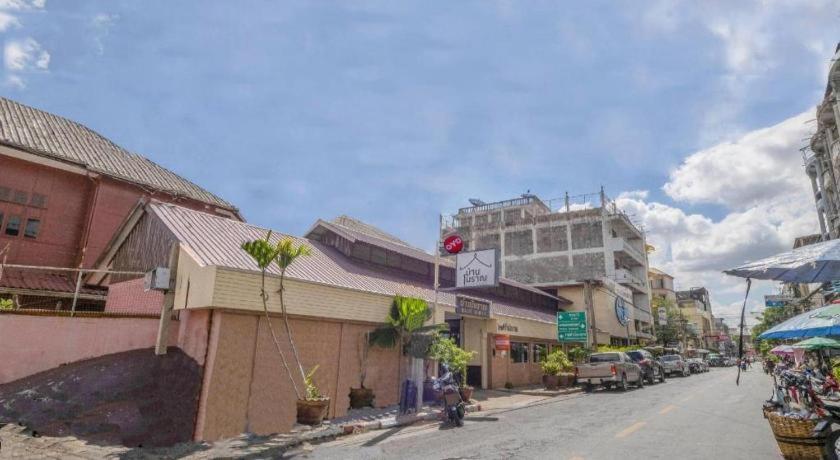 فندق Oyo 1089 Baan Boran بانكوك المظهر الخارجي الصورة