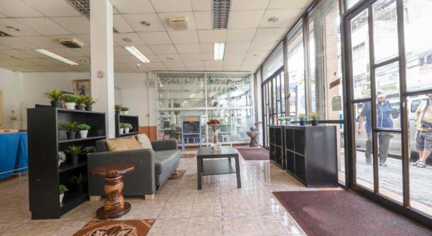 فندق Oyo 1089 Baan Boran بانكوك المظهر الخارجي الصورة