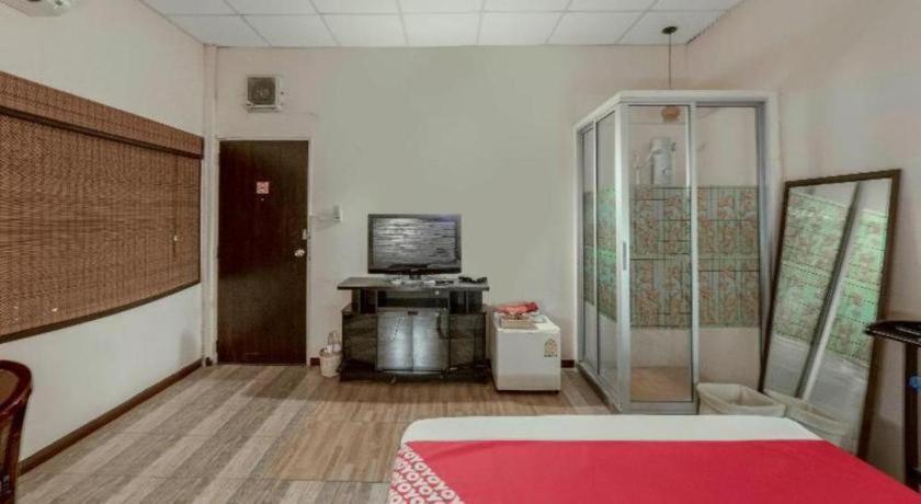 فندق Oyo 1089 Baan Boran بانكوك المظهر الخارجي الصورة