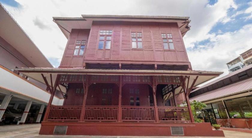 فندق Oyo 1089 Baan Boran بانكوك المظهر الخارجي الصورة